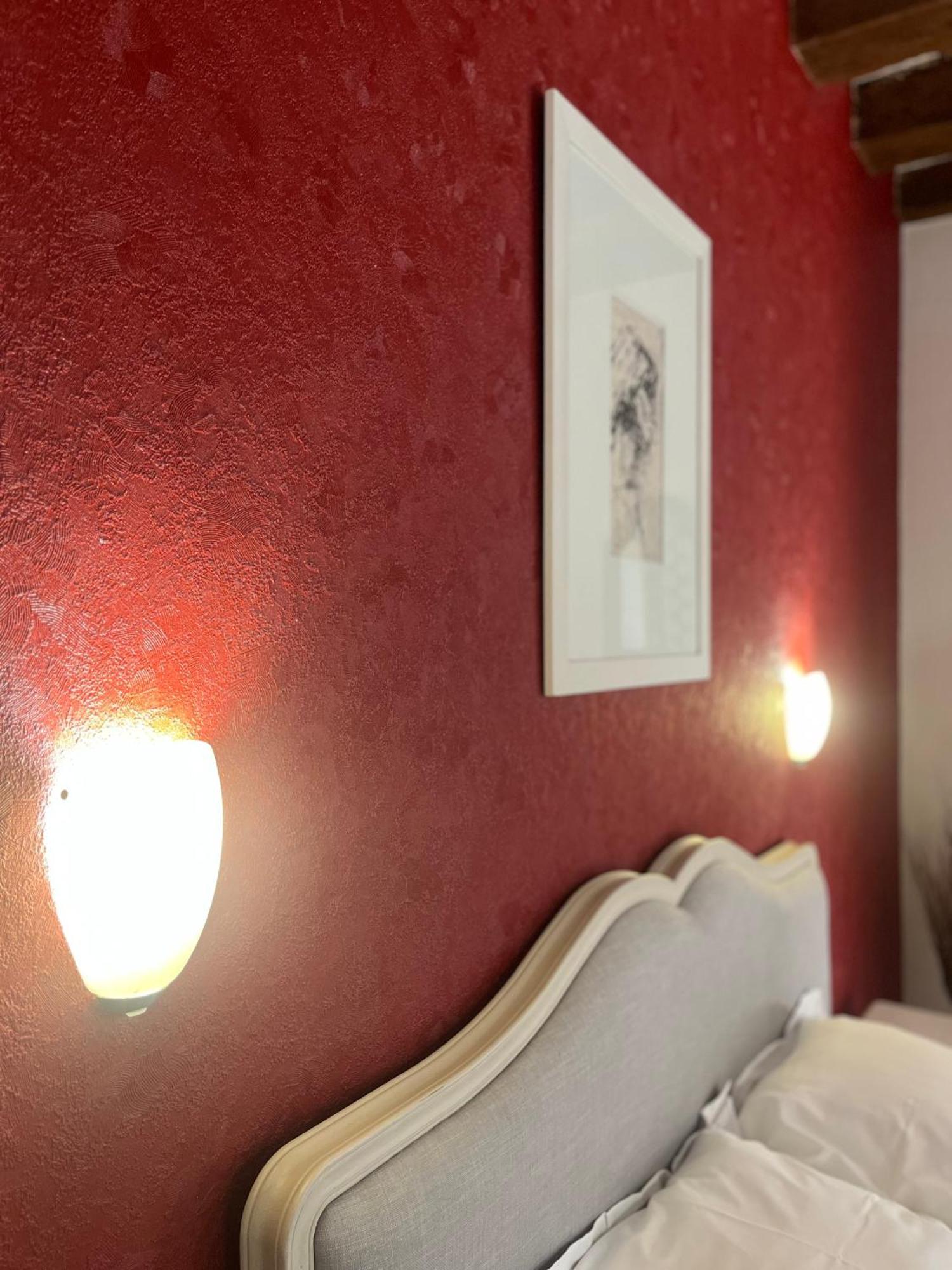 南希精致酒店 Thénioux 外观 照片